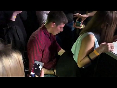 ❤️ රුසියානු රාත්‍රී සමාජ ශාලාවක සැබෑ ලිංගිකත්වය. 18 හැවිරිදි රුසියානු තරුණියක් ගුද මාර්ගයේ සහ යෝනි මාර්ගයේ රාත්‍රී සමාජ ශාලාවක කෙලවා ඇත ❌ ගුද අශ්ලීල si.mysexgamer.ru ❌